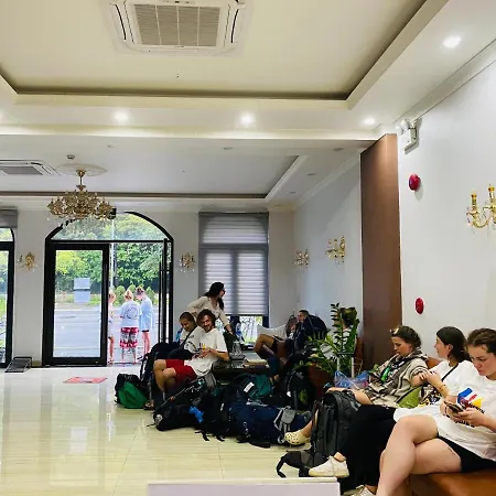 De Charm Ha Long Hotel